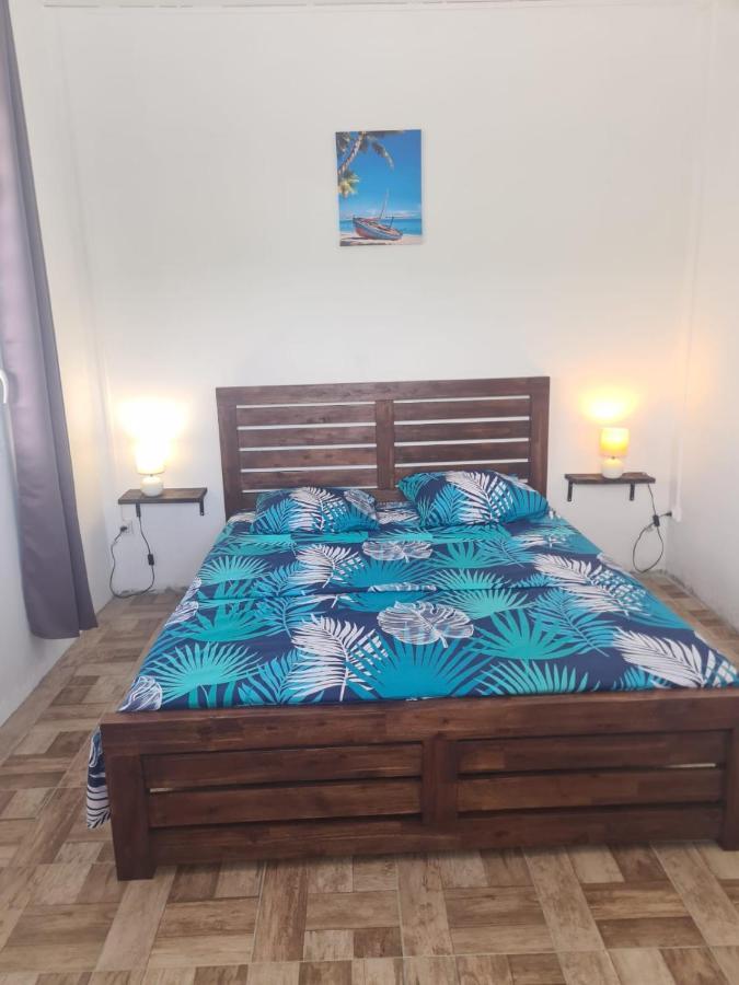 Kami Lodge F3 Jacuzzi Riviere-Salee ภายนอก รูปภาพ